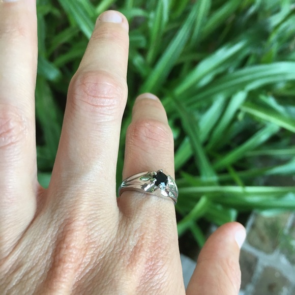 Silver Ring with Black Stone - Picture 12 of 12